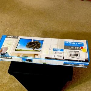 Sami’s Vuepoint TV wall mount